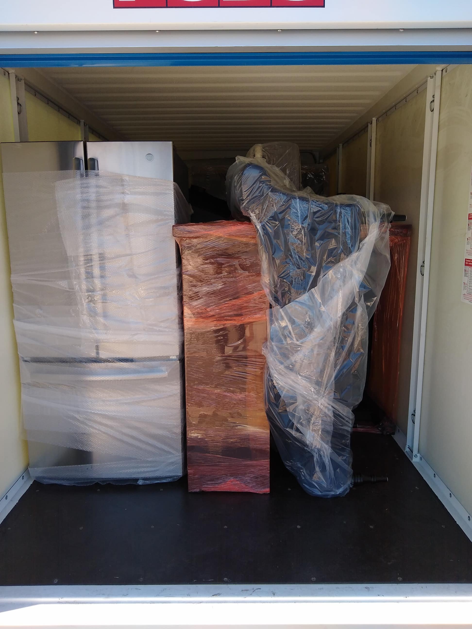 Speedy One Piece Moves service in the Bloomington, CA area
