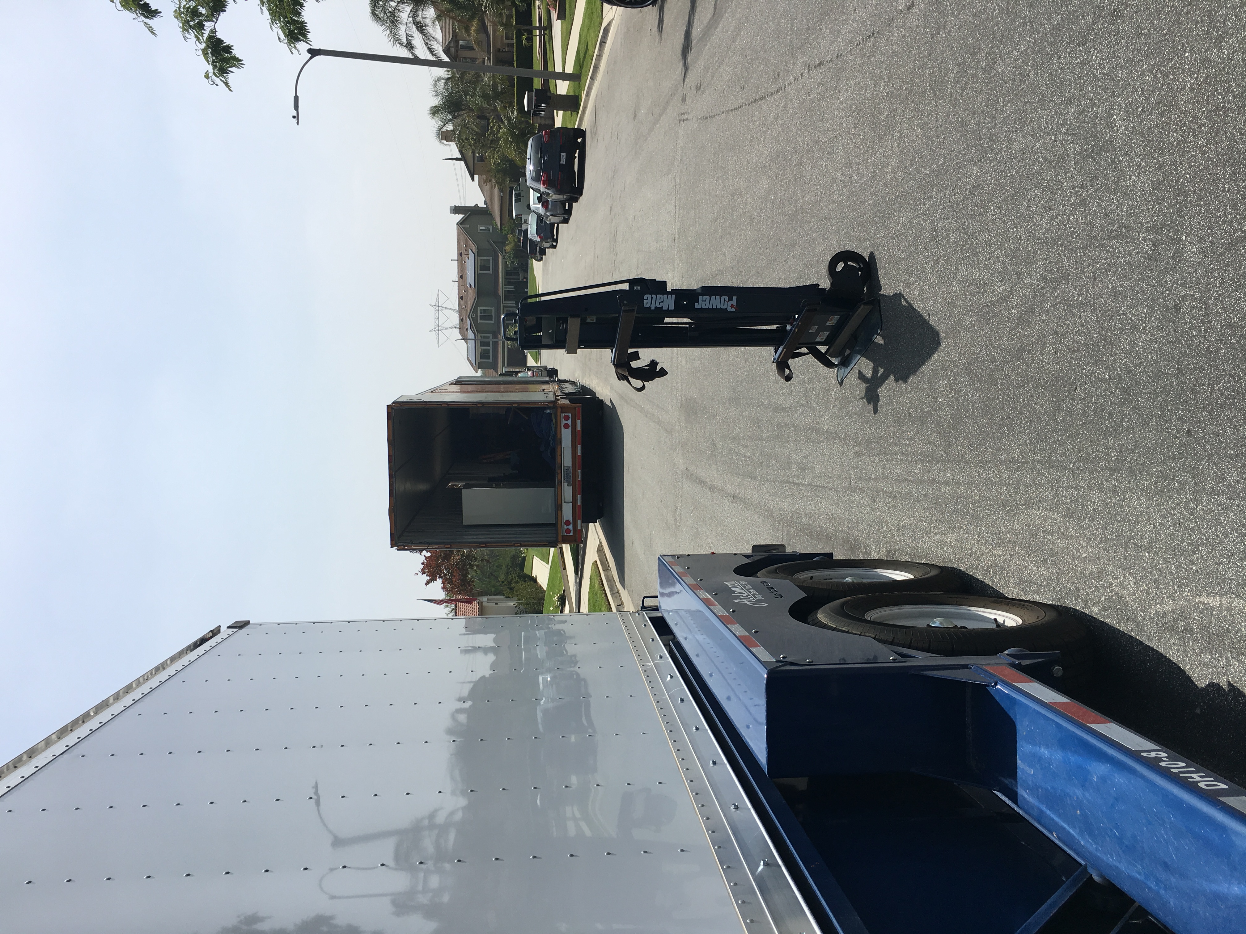 Affordable One Piece Moves in Redlands, CA Quick One Piece Moves in Redlands, CA